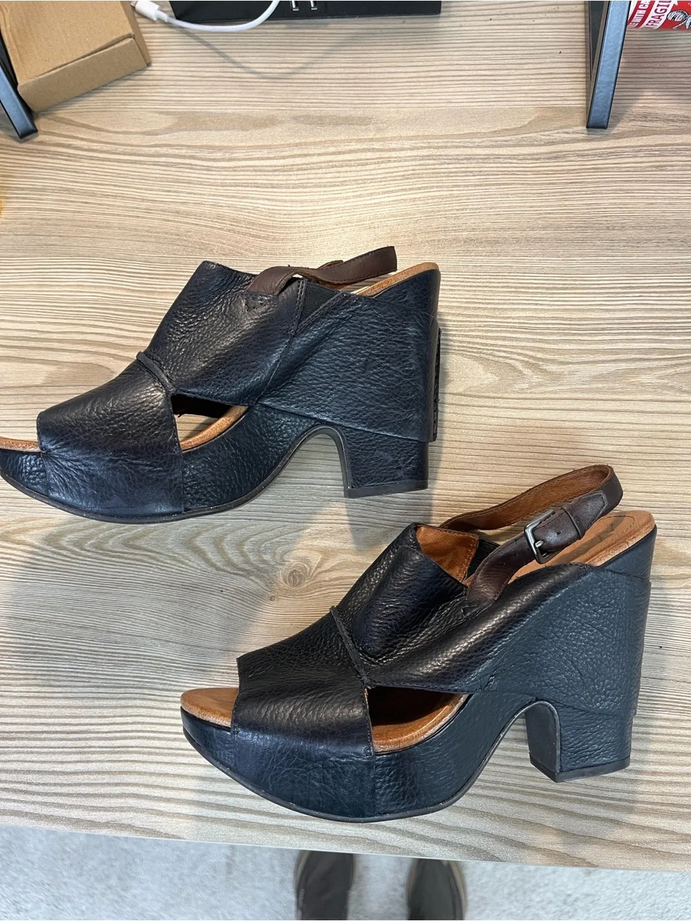 Naya black leather
